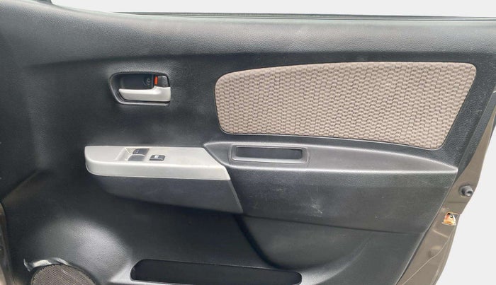 2013 Maruti Wagon R 1.0 LXI, Petrol, Manual, 67,418 km, Driver Side Door Panels Control