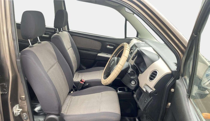 2013 Maruti Wagon R 1.0 LXI, Petrol, Manual, 67,418 km, Right Side Front Door Cabin