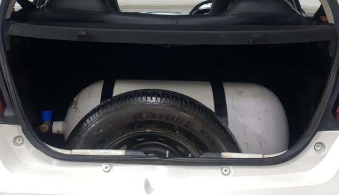 2018 Tata Tiago XT PETROL, CNG, Manual, 58,813 km, Boot Inside