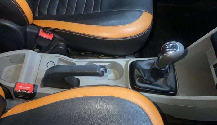 2018 Tata Tiago XT PETROL, CNG, Manual, 58,813 km, Gear Lever