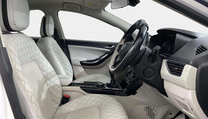 2022 Tata NEXON XZ PLUS PETROL SUNROOF, Petrol, Manual, 35,778 km, Right Side Front Door Cabin
