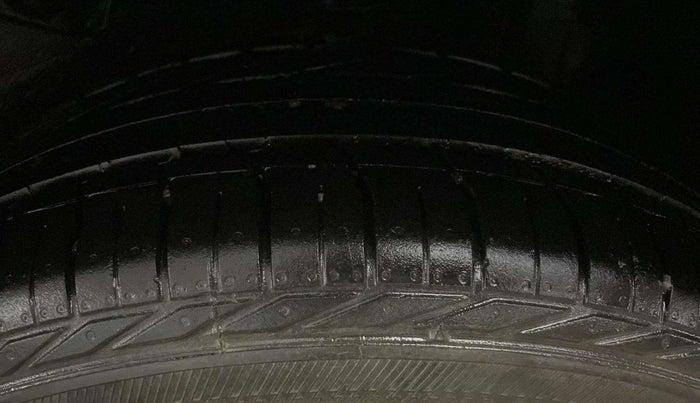 2022 Tata NEXON XZ PLUS PETROL SUNROOF, Petrol, Manual, 35,778 km, Left Rear Tyre Tread