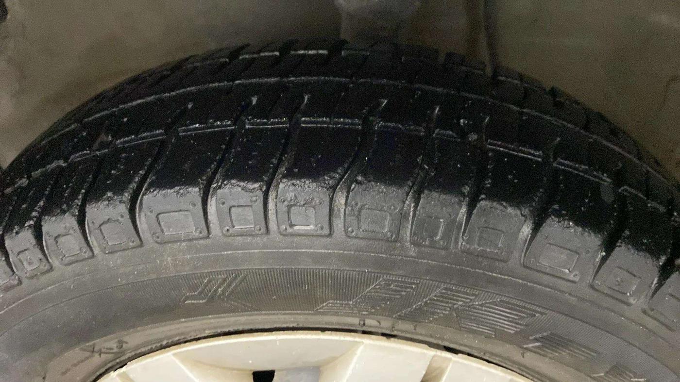 2018 Maruti Alto 800 LXI, Petrol, Manual, 13,279 km, Left Front Tyre Tread
