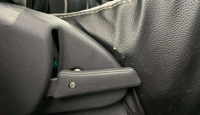 2018 Maruti Alto 800 LXI, Petrol, Manual, 13,279 km, Driver Side Adjustment Panel