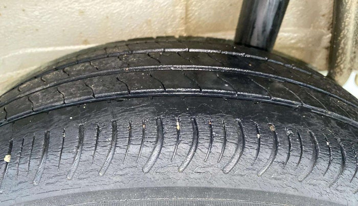 2021 Maruti S PRESSO VXI+, Petrol, Manual, 28,027 km, Left Rear Tyre Tread