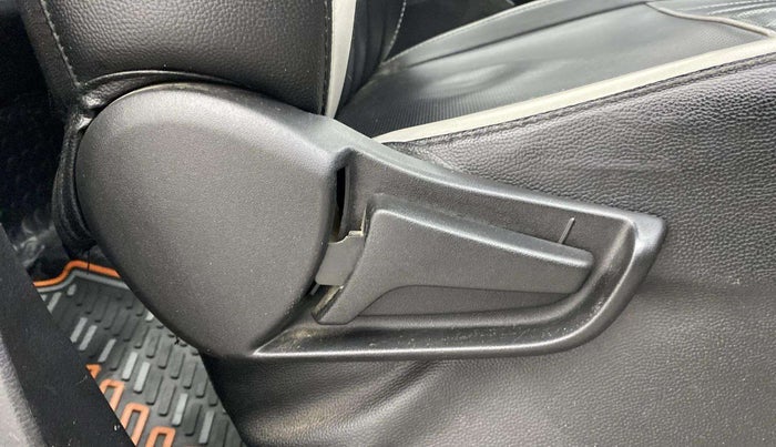 2021 Maruti S PRESSO VXI+, Petrol, Manual, 28,027 km, Driver Side Adjustment Panel