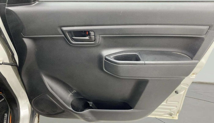 2021 Maruti S PRESSO VXI+, Petrol, Manual, 28,027 km, Driver Side Door Panels Control