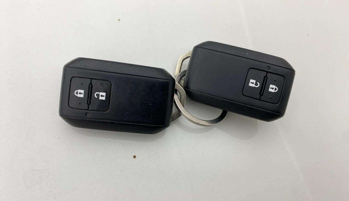 2021 Maruti Ertiga ZXI AT SHVS, Petrol, Automatic, 65,152 km, Key Close Up