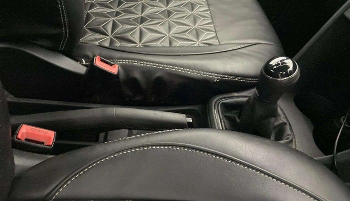 2018 Volkswagen Ameo COMFORTLINE 1.0L, Petrol, Manual, 64,284 km, Gear Lever