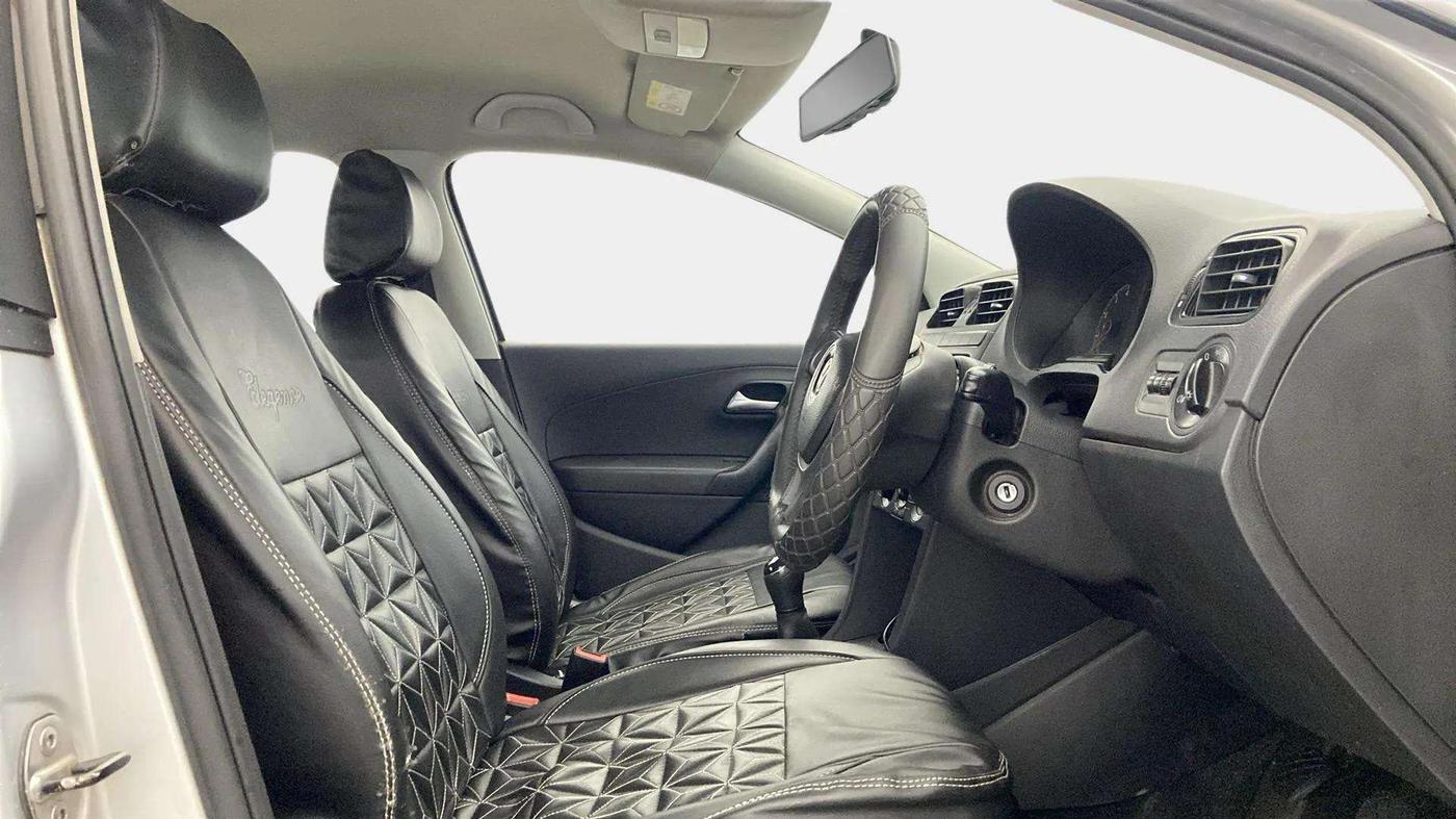2018 Volkswagen Ameo COMFORTLINE 1.0L, Petrol, Manual, 64,284 km, Right Side Front Door Cabin
