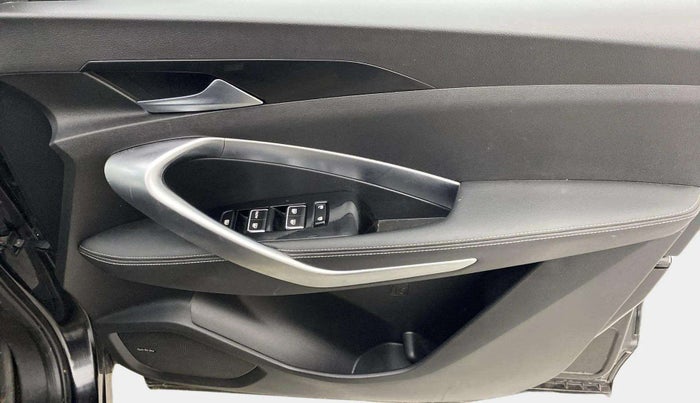 2019 MG HECTOR SMART 1.5 DCT PETROL, Petrol, Automatic, 40,294 km, Driver Side Door Panels Control