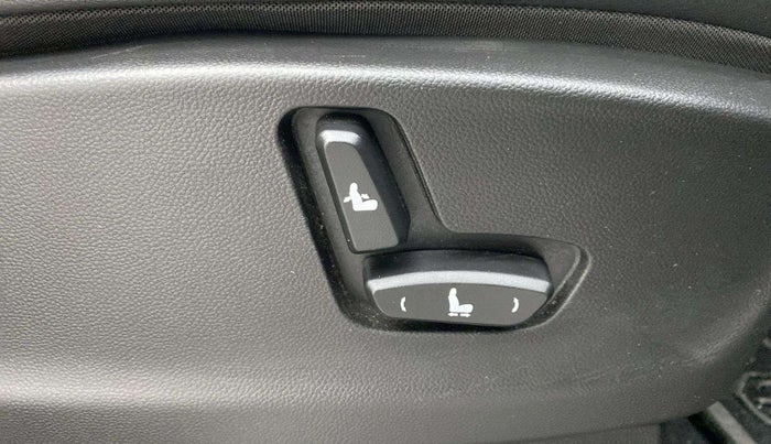 2019 MG HECTOR SMART 1.5 DCT PETROL, Petrol, Automatic, 40,294 km, Driver Side Adjustment Panel