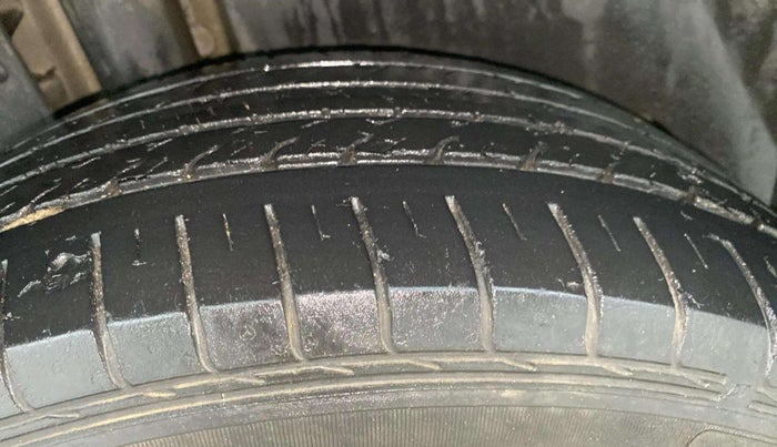 2019 MG HECTOR SMART 1.5 DCT PETROL, Petrol, Automatic, 40,294 km, Right Rear Tyre Tread