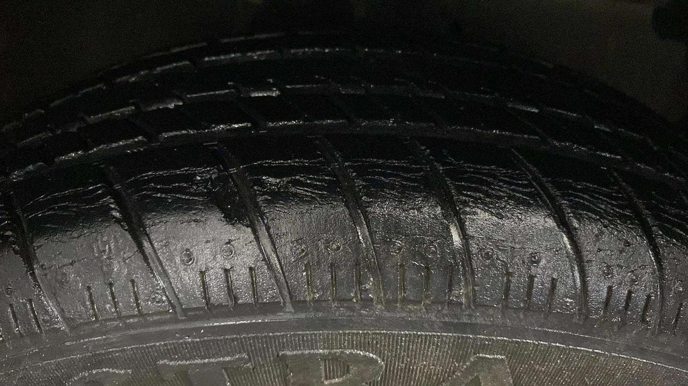 2017 Maruti Celerio VXI AMT, Petrol, Automatic, 7,165 km, Right Front Tyre Tread