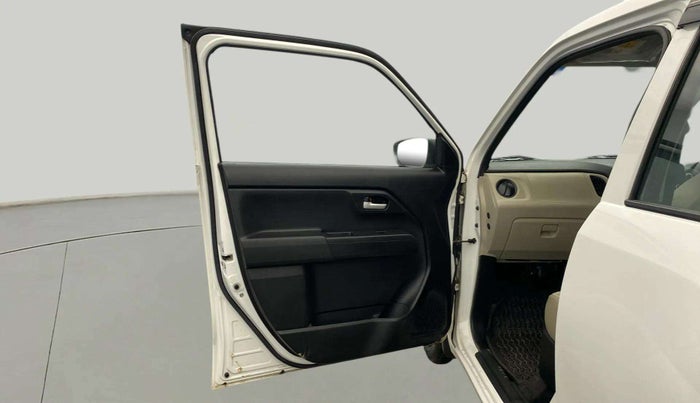 2023 Maruti New Wagon-R VXI 1.0 AMT, Petrol, Automatic, 13,586 km, LHS Front Door