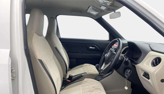 2023 Maruti New Wagon-R VXI 1.0 AMT, Petrol, Automatic, 13,586 km, Right Side Front Door Cabin