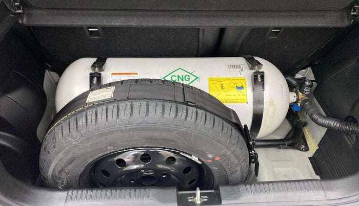2023 Maruti Swift VXI CNG, CNG, Manual, 42,474 km, Boot Inside