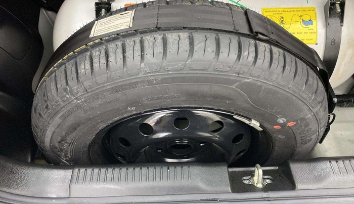 2023 Maruti Swift VXI CNG, CNG, Manual, 42,474 km, Spare Tyre