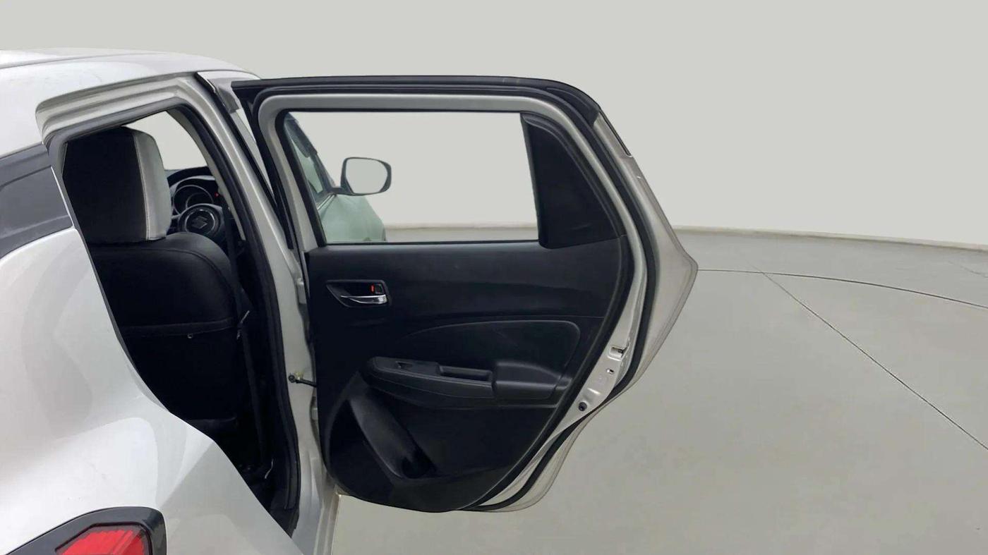 2023 Maruti Swift VXI CNG, CNG, Manual, 42,482 km, RHS Rear Door