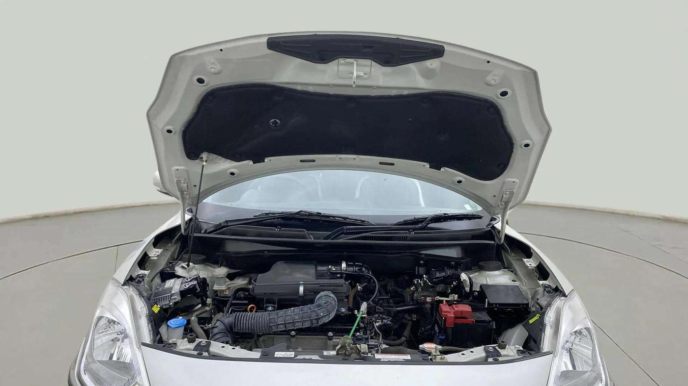 2023 Maruti Swift VXI CNG, CNG, Manual, 42,482 km, Open Bonet