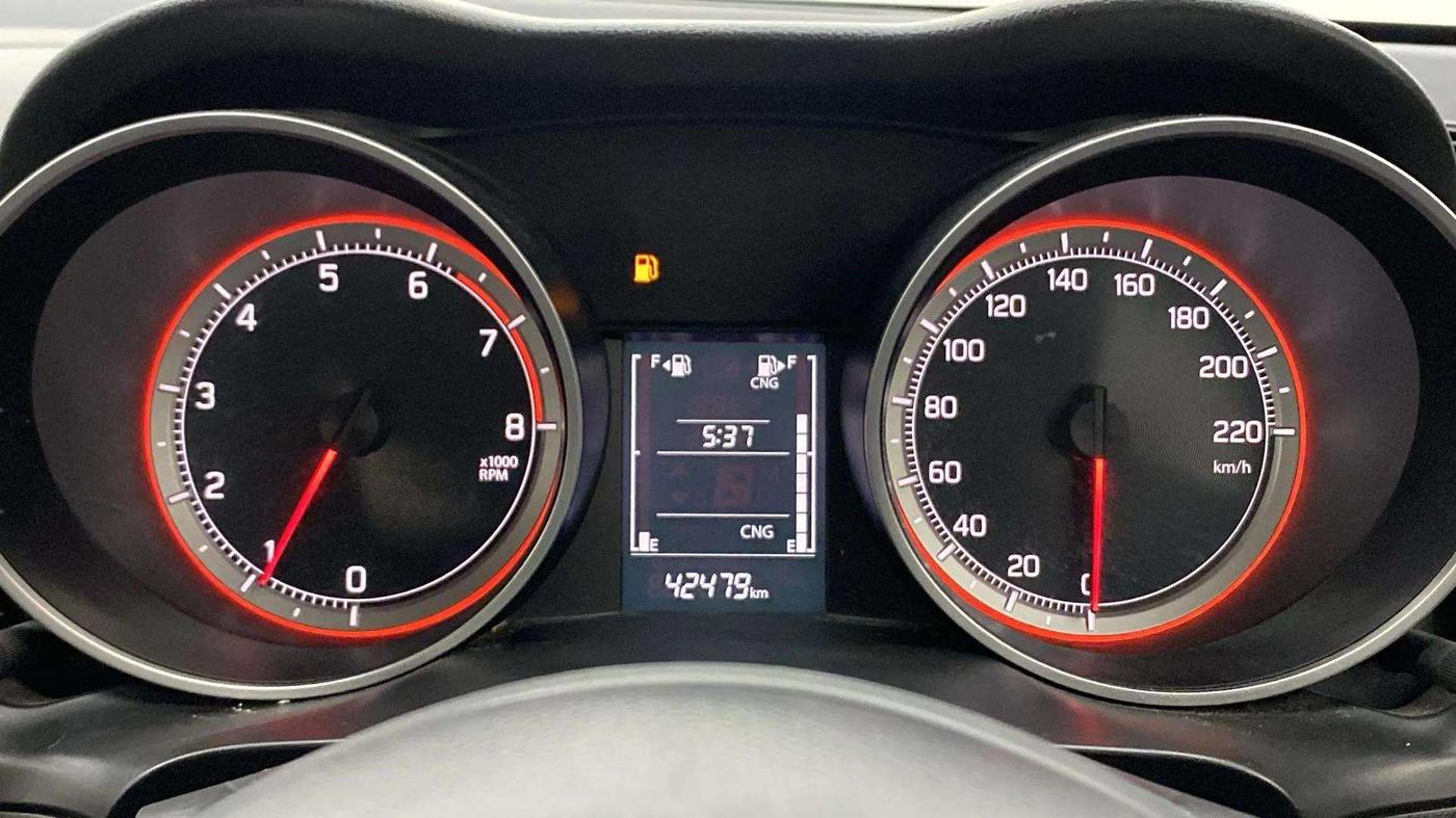 2023 Maruti Swift VXI CNG, CNG, Manual, 42,482 km, Odometer Image