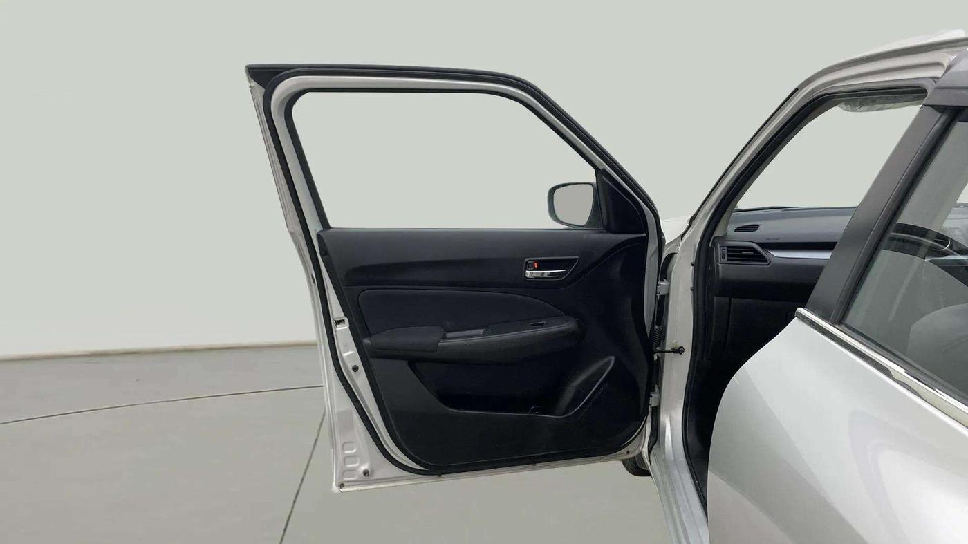 2023 Maruti Swift VXI CNG, CNG, Manual, 42,482 km, LHS Front Door
