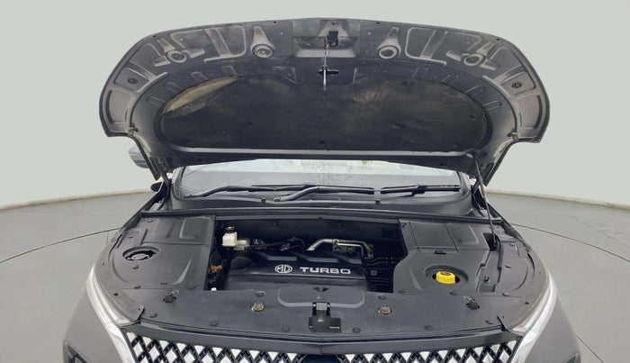 2023 MG HECTOR SMART PRO 1.5 TURBO MT PETROL, Petrol, Manual, 14,602 km, Open Bonet