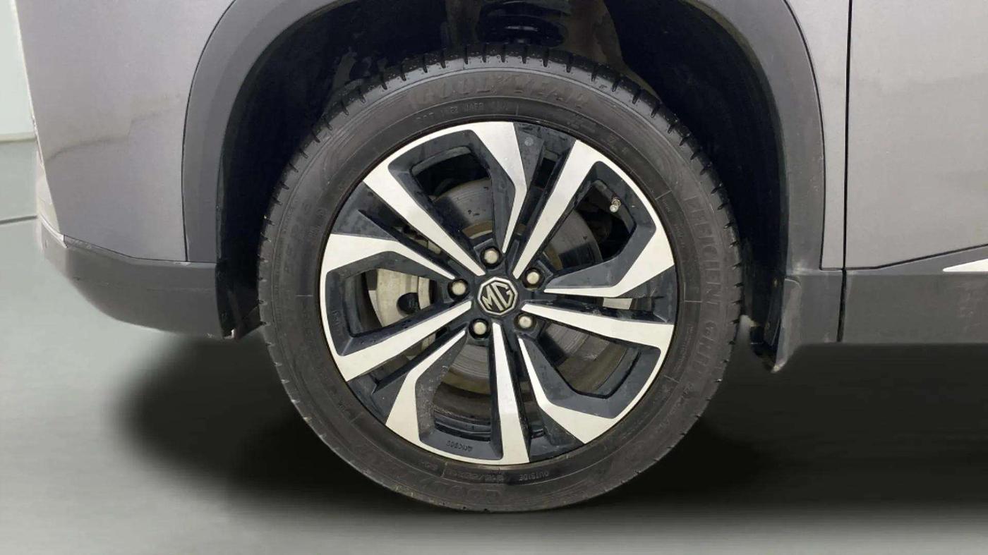 2023 MG HECTOR SMART PRO 1.5 TURBO MT PETROL, Petrol, Manual, 14,667 km, Left Front Wheel