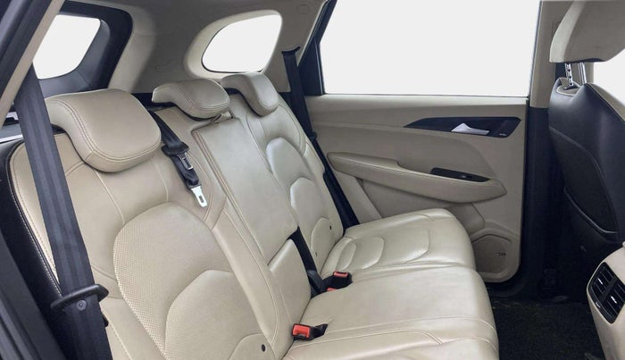 2021 MG HECTOR SHARP 1.5 PETROL CVT, Petrol, Automatic, 78,650 km, Right Side Rear Door Cabin