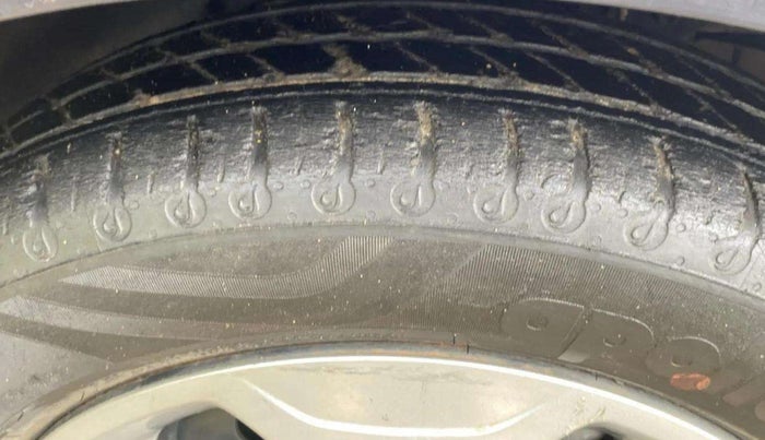 2021 Tata Tiago XT PETROL, Petrol, Manual, 43,547 km, Right Front Tyre Tread