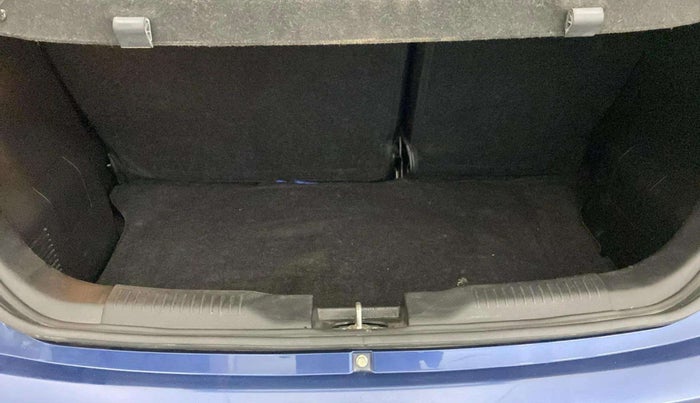 2022 Maruti IGNIS ZETA 1.2, Petrol, Manual, 65,225 km, Boot Inside