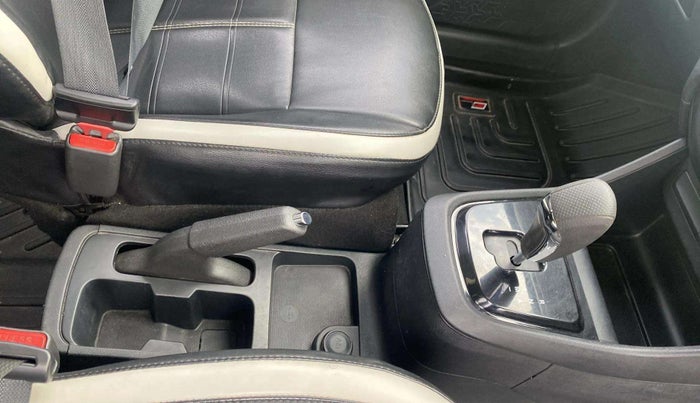 2023 Tata PUNCH CREATIVE AMT 1.2 RTN DUAL TONE, Petrol, Automatic, 50,937 km, Gear Lever