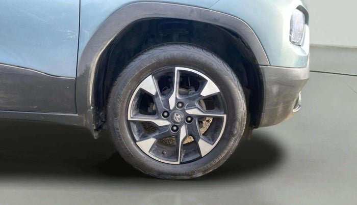 2023 Tata PUNCH CREATIVE AMT 1.2 RTN DUAL TONE, Petrol, Automatic, 50,937 km, Right Front Wheel