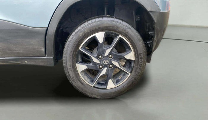 2023 Tata PUNCH CREATIVE AMT 1.2 RTN DUAL TONE, Petrol, Automatic, 50,937 km, Left Rear Wheel