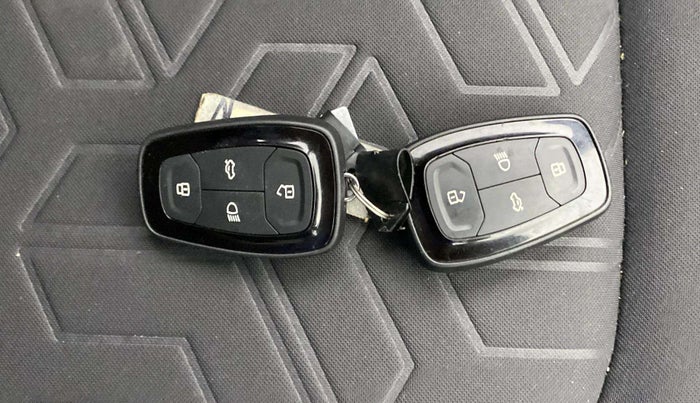 2023 Tata NEXON XZA PLUS DIESEL, Diesel, Automatic, 30,146 km, Key Close Up