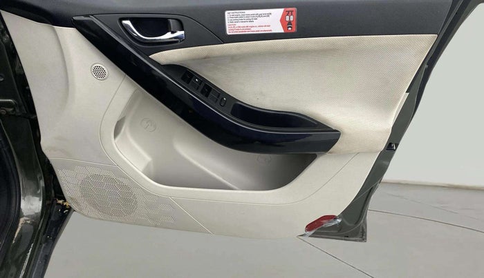 2023 Tata NEXON XZA PLUS DIESEL, Diesel, Automatic, 30,146 km, Driver Side Door Panels Control