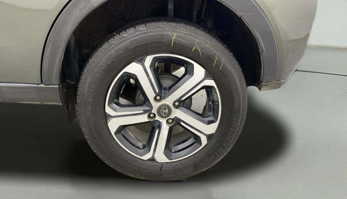 2023 Tata NEXON XZA PLUS DIESEL, Diesel, Automatic, 30,146 km, Left Rear Wheel