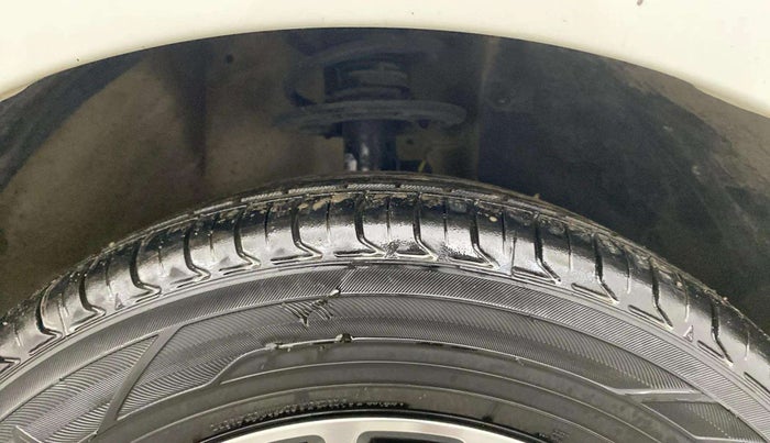 2020 Maruti Dzire ZXI PLUS, Petrol, Manual, 84,586 km, Right Front Tyre Tread