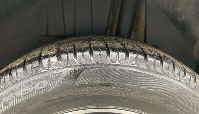 2020 Maruti Dzire ZXI PLUS, Petrol, Manual, 84,586 km, Left Rear Tyre Tread