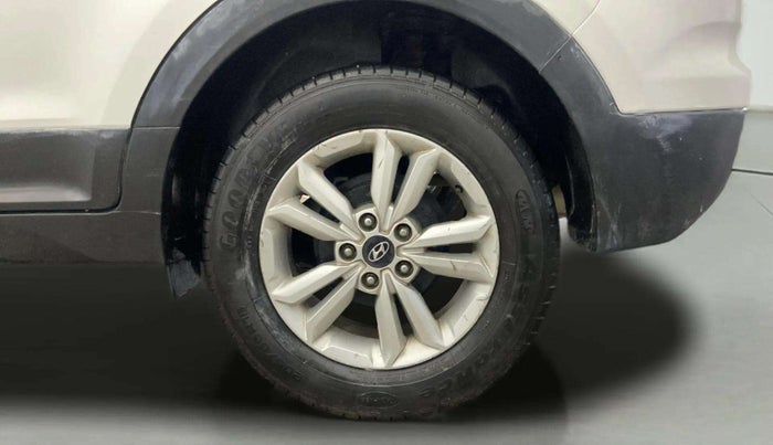 2016 Hyundai Creta SX PLUS 1.6 PETROL, Petrol, Manual, 76,466 km, Left Rear Wheel