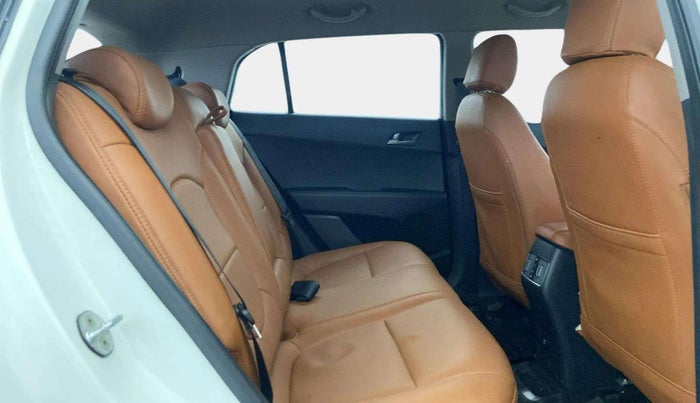 2016 Hyundai Creta SX PLUS 1.6 PETROL, Petrol, Manual, 76,466 km, Right Side Rear Door Cabin