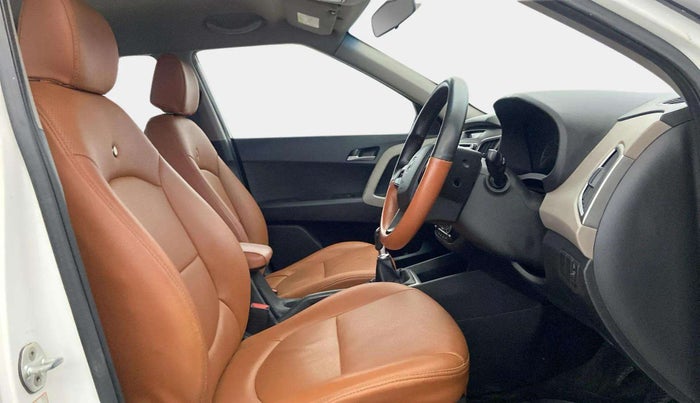 2016 Hyundai Creta SX PLUS 1.6 PETROL, Petrol, Manual, 76,466 km, Right Side Front Door Cabin