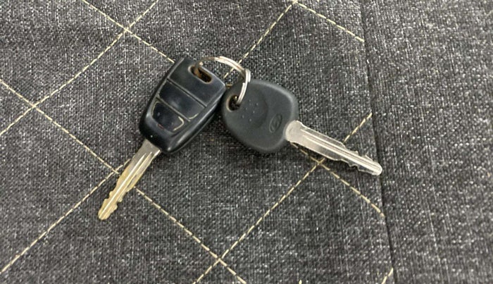 2021 Hyundai NEW SANTRO SPORTZ AMT, Petrol, Automatic, 31,650 km, Key Close Up