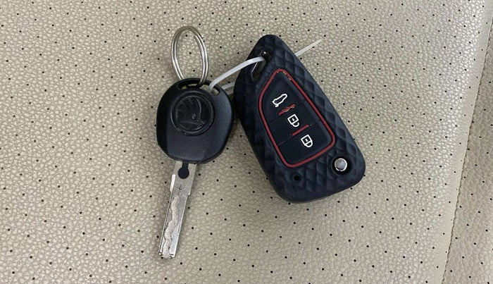 2018 Skoda Rapid STYLE 1.6 MPI, Petrol, Manual, 97,262 km, Key Close Up