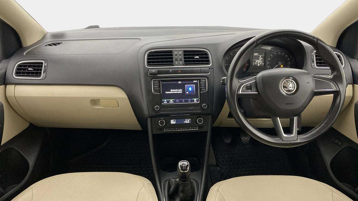 2018 Skoda Rapid STYLE 1.6 MPI, Petrol, Manual, 97,262 km, Dashboard