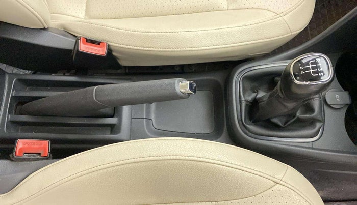 2018 Skoda Rapid STYLE 1.6 MPI, Petrol, Manual, 97,262 km, Gear Lever