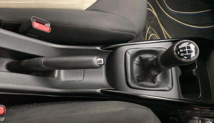 2022 Toyota Glanza G, Petrol, Manual, 17,698 km, Gear Lever