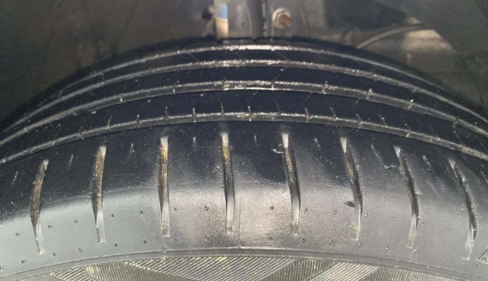 2022 Toyota Glanza G, Petrol, Manual, 17,698 km, Right Front Tyre Tread