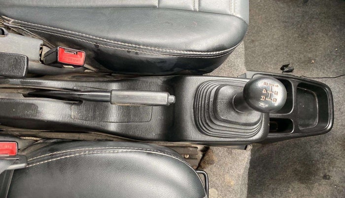 2021 Maruti Eeco 5 STR AC CNG, CNG, Manual, 57,780 km, Gear Lever