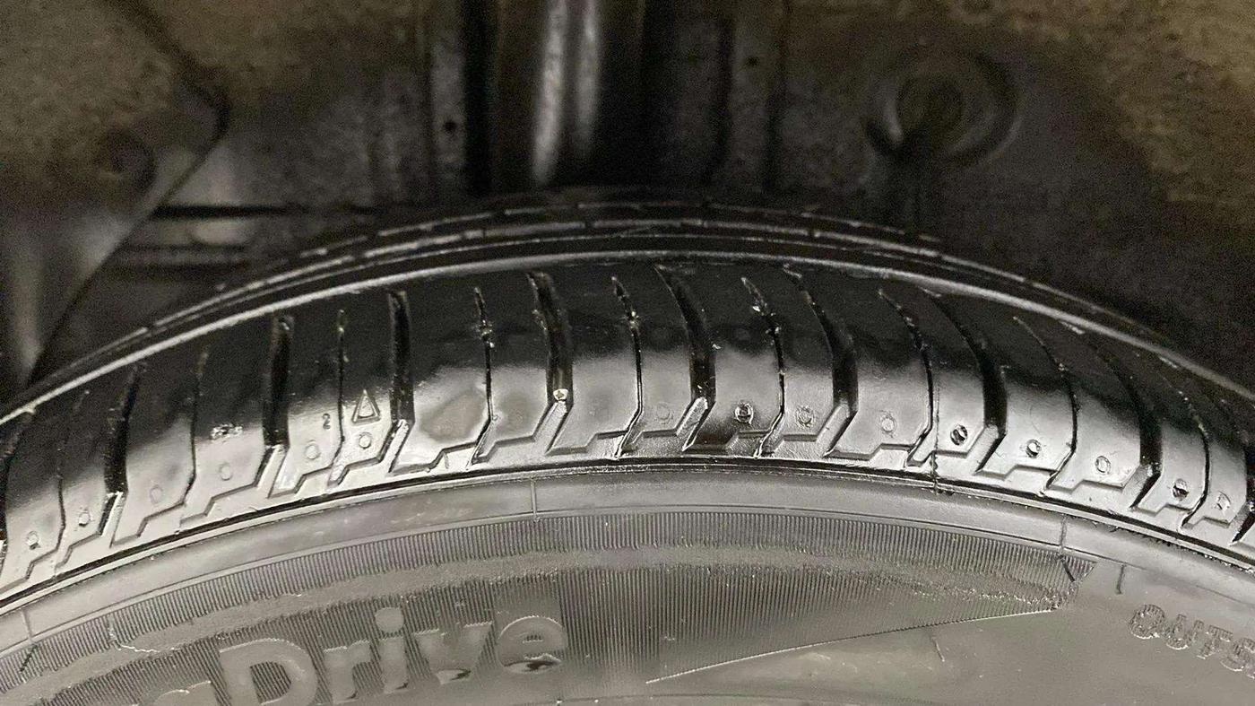 2018 Hyundai i20 Active 1.2 SX, Petrol, Manual, 25,411 km, Right Rear Tyre Tread